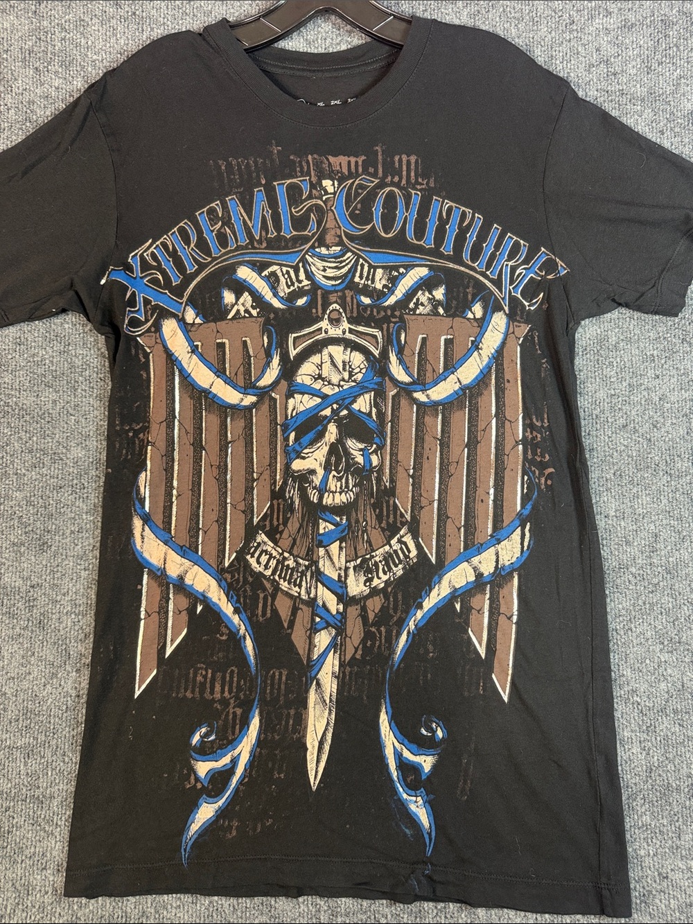 Xtreme Couture Men's Medium Cross Graphic MMA Fightwear T Shirt Black Blue